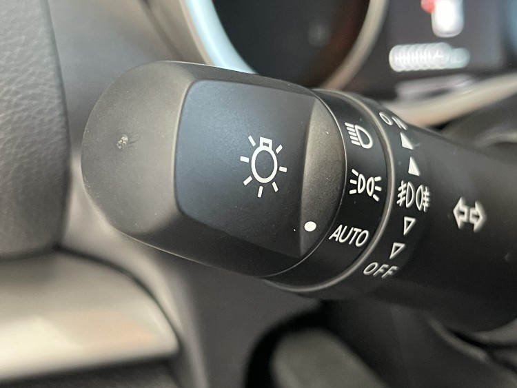 MITSUBISHI ECLIPSE CROSS в комплектації INTENSE 2.0