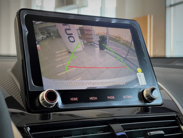 MITSUBISHI ECLIPSE CROSS в комплектації INTENSE 2.0