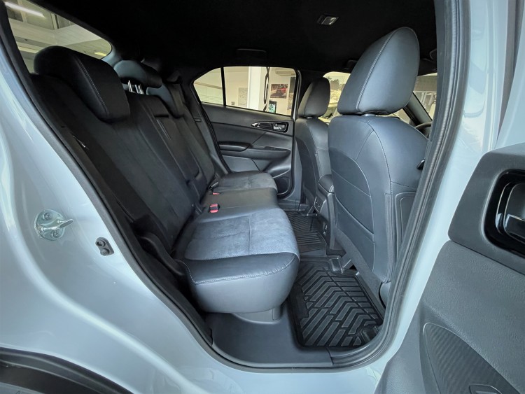 MITSUBISHI ECLIPSE CROSS в комплектації INTENSE 2.0