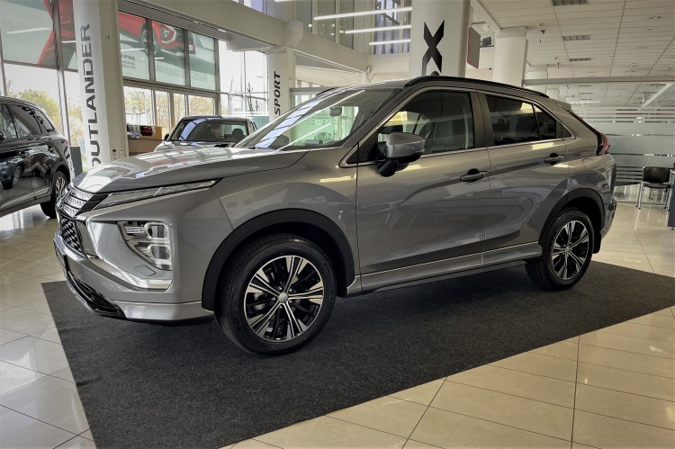 MITSUBISHI ECLIPSE CROSS в комплектації INTENSE 2.0