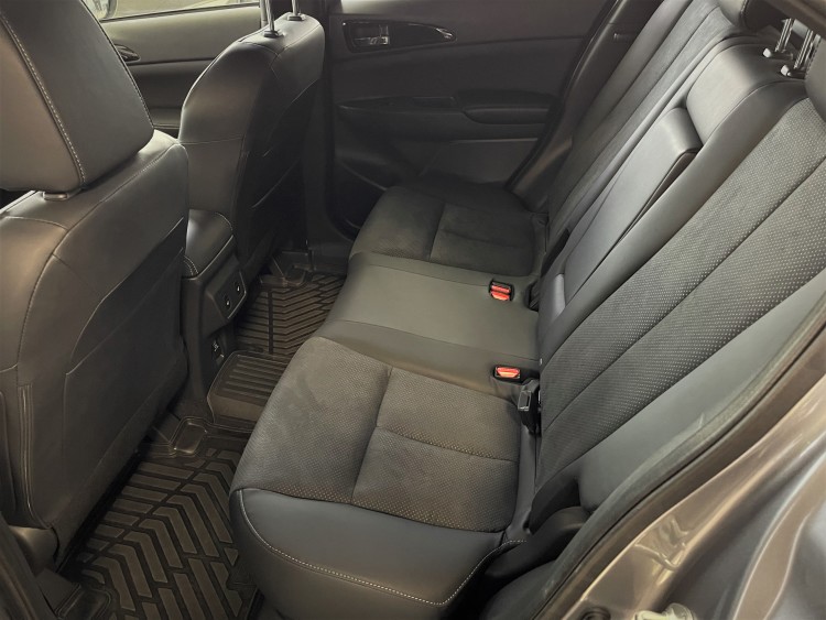 MITSUBISHI ECLIPSE CROSS в комплектації INTENSE 2.0