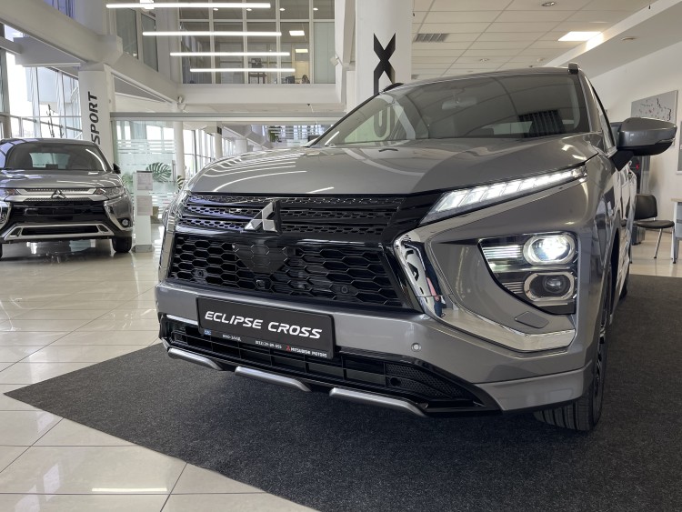 MITSUBISHI ECLIPSE CROSS в комплектації INTENSE 2.0