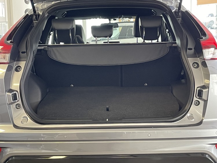 MITSUBISHI ECLIPSE CROSS в комплектації INTENSE 2.0