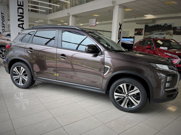 MITSUBISHI ASX в комплектації INSTYLE 2.0