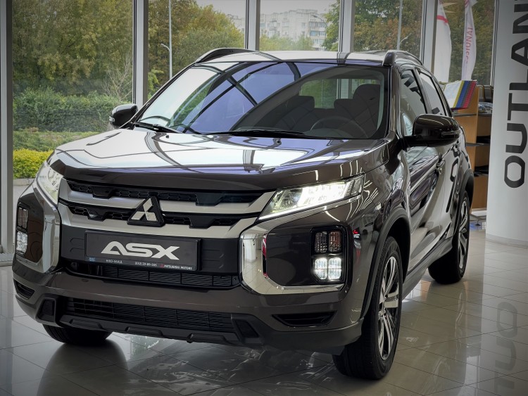 MITSUBISHI ASX в комплектації INSTYLE 2.0