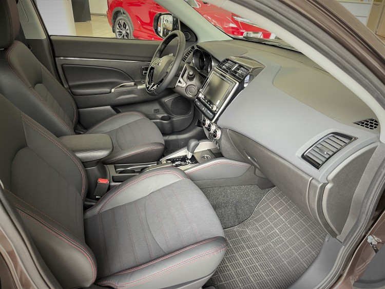 MITSUBISHI ASX в комплектації INSTYLE 2.0