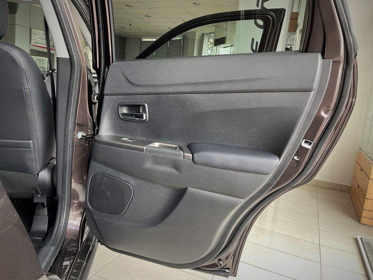 MITSUBISHI ASX в комплектації INSTYLE 2.0