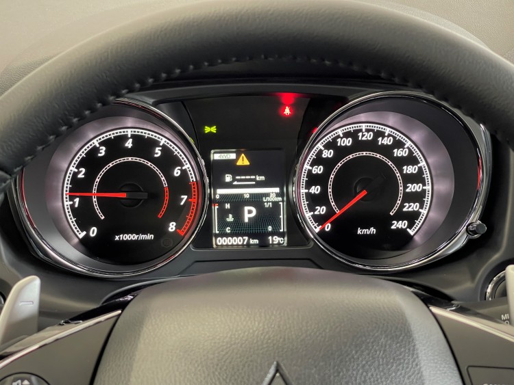 MITSUBISHI ASX в комплектації INSTYLE 2.0