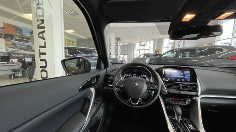 MITSUBISHI ECLIPSE CROSS в комплектації ULTIMATE 1.5 4WD