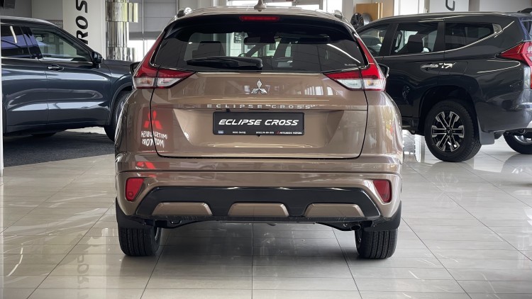 MITSUBISHI ECLIPSE CROSS в комплектації ULTIMATE 1.5 4WD