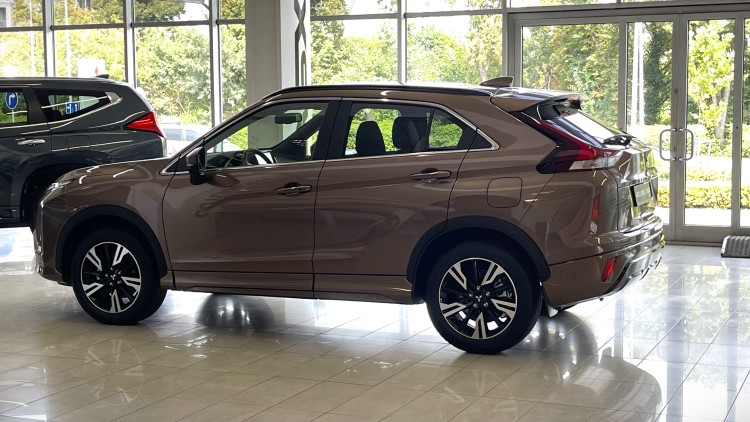 MITSUBISHI ECLIPSE CROSS в комплектації ULTIMATE 1.5 4WD