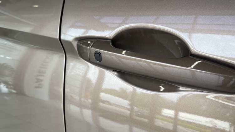 MITSUBISHI ECLIPSE CROSS в комплектації ULTIMATE 1.5 4WD