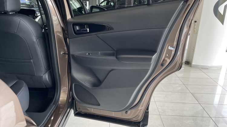 MITSUBISHI ECLIPSE CROSS в комплектації ULTIMATE 1.5 4WD