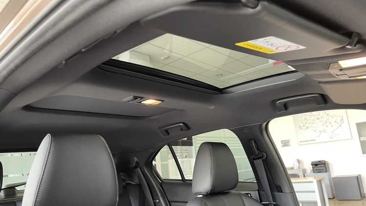 MITSUBISHI ECLIPSE CROSS в комплектації ULTIMATE 1.5 4WD