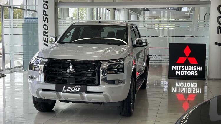 MITSUBISHI L200 в комплектації INTENSE 2.4 4WD