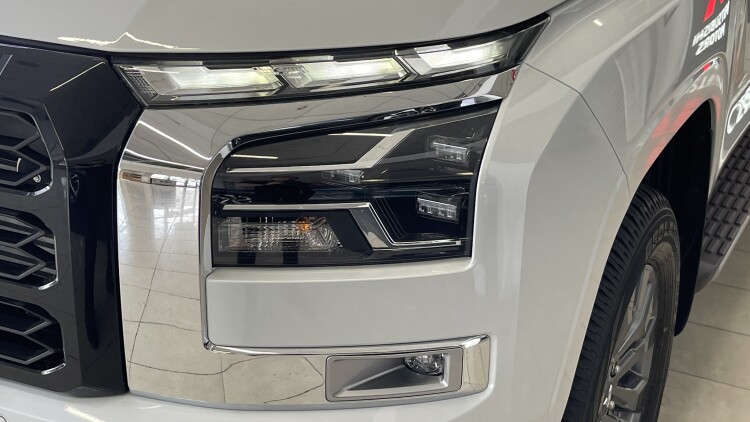 MITSUBISHI L200 в комплектації INTENSE 2.4 4WD