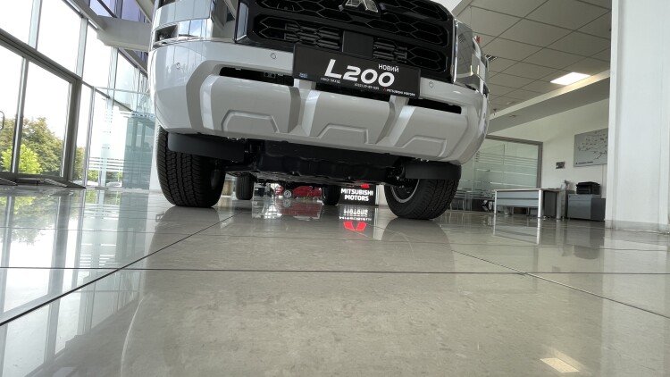 MITSUBISHI L200 в комплектації INTENSE 2.4 4WD