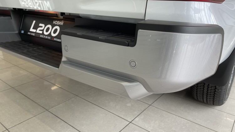 MITSUBISHI L200 в комплектації INTENSE 2.4 4WD
