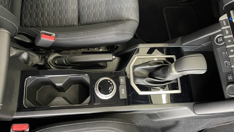 MITSUBISHI L200 в комплектації INTENSE 2.4 4WD