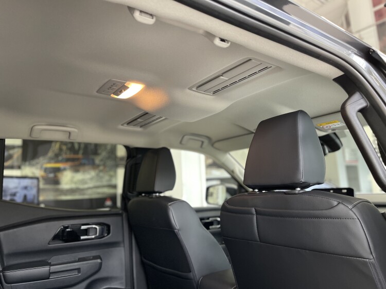 MITSUBISHI L200 в комплектації ULTIMATE 2.4 4WD