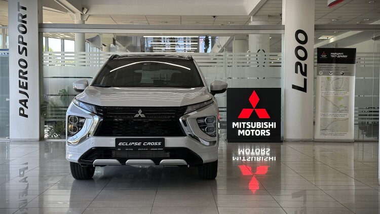 MITSUBISHI ECLIPSE CROSS в комплектації INSTYLE 1.5
