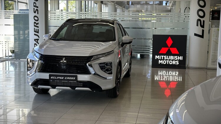 MITSUBISHI ECLIPSE CROSS в комплектації INSTYLE 1.5
