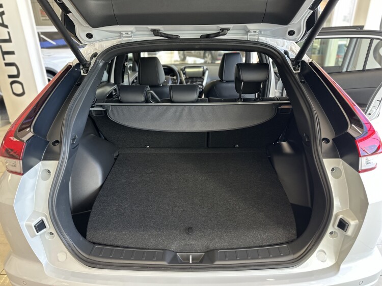 MITSUBISHI ECLIPSE CROSS в комплектації INSTYLE 1.5