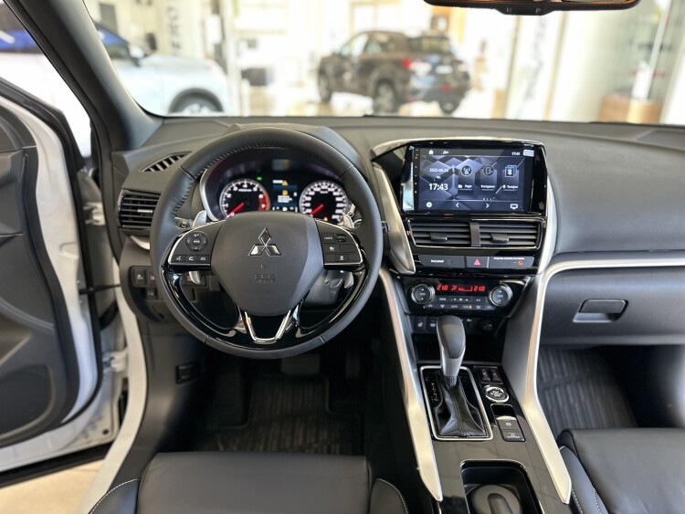 MITSUBISHI ECLIPSE CROSS в комплектації INSTYLE 1.5