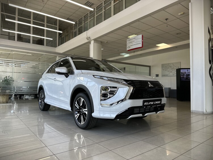 MITSUBISHI ECLIPSE CROSS в комплектації INSTYLE 1.5