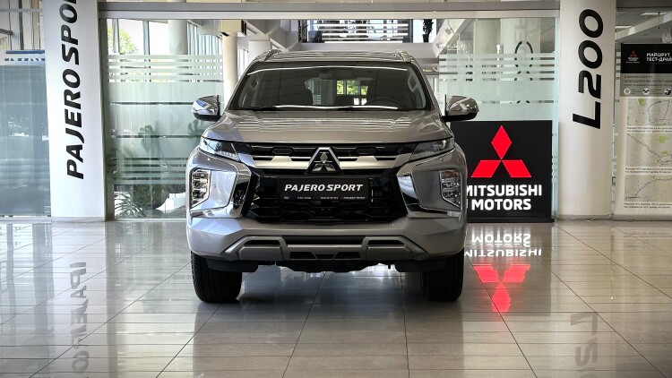 MITSUBISHI PAJERO SPORT в комплектації 3.0 P AT ULTIMATE