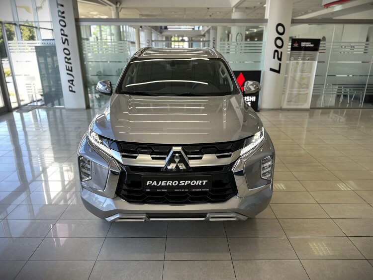 MITSUBISHI PAJERO SPORT в комплектації 3.0 P AT ULTIMATE
