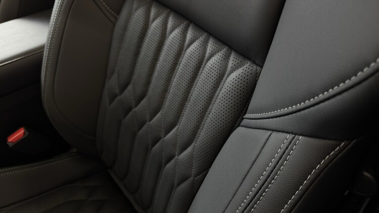 MITSUBISHI OUTLANDER в комплектації ULTIMATE 2.5