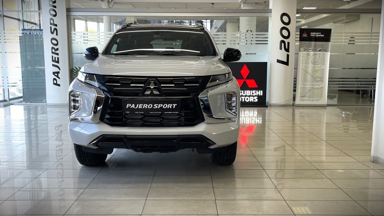 MITSUBISHI PAJERO SPORT в комплектації ULTIMATE 2.4 4WD