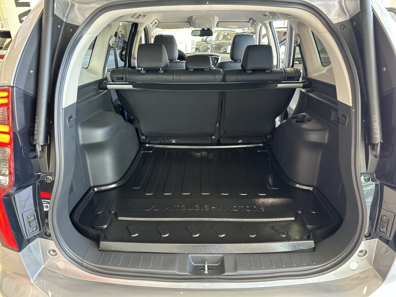 MITSUBISHI PAJERO SPORT в комплектації 3.0 P AT ULTIMATE